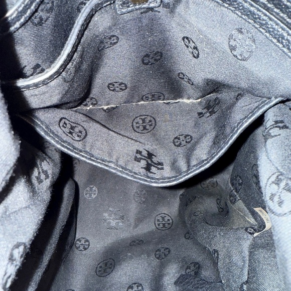 Tory Burch Robinson Black Pebbled Leather Hobo Bag - Picture 15 of 15